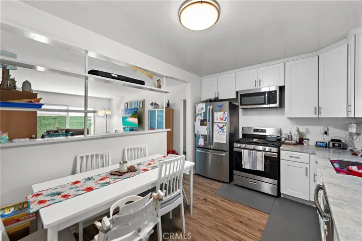 216 Avenida Lobeiro, San Clemente, California 92672