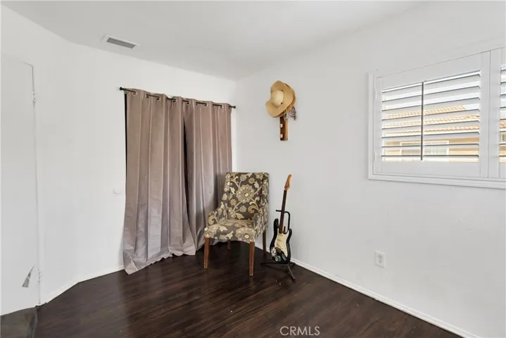 417 Colfax Circle, Corona, California 92879