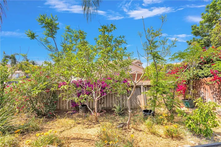 417 Colfax Circle, Corona, California 92879