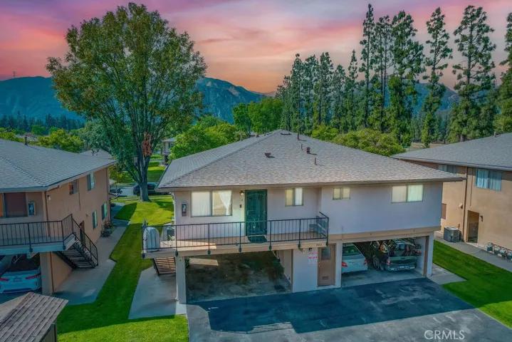 980 W Calle De Cielo 4, Azusa, California 91702