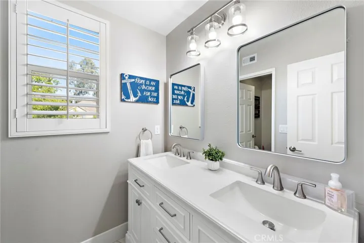 29 Tisbury Way, Ladera Ranch, California 92694