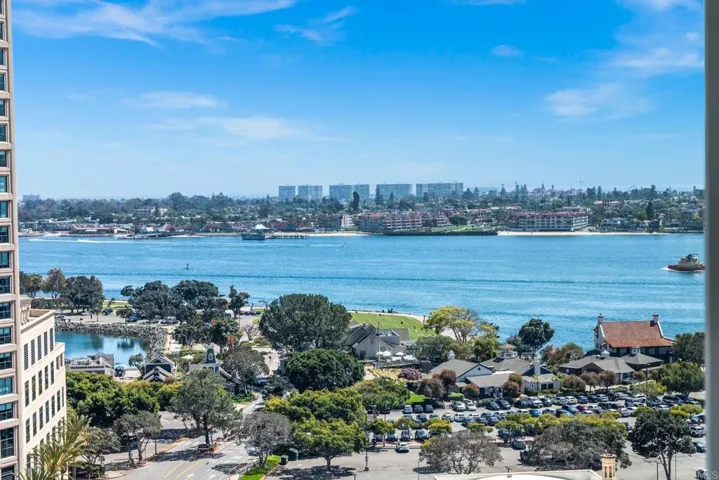700 W Harbor Drive 1602, San Diego, California 92101