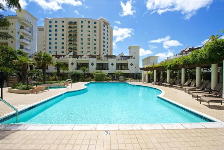 700 W Harbor Drive 1602, San Diego, California 92101