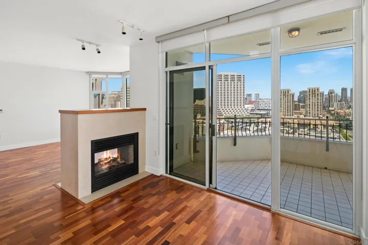 700 W Harbor Drive 1602, San Diego, California 92101