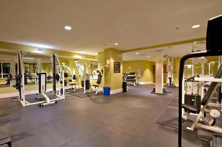 700 W Harbor Drive 1602, San Diego, California 92101