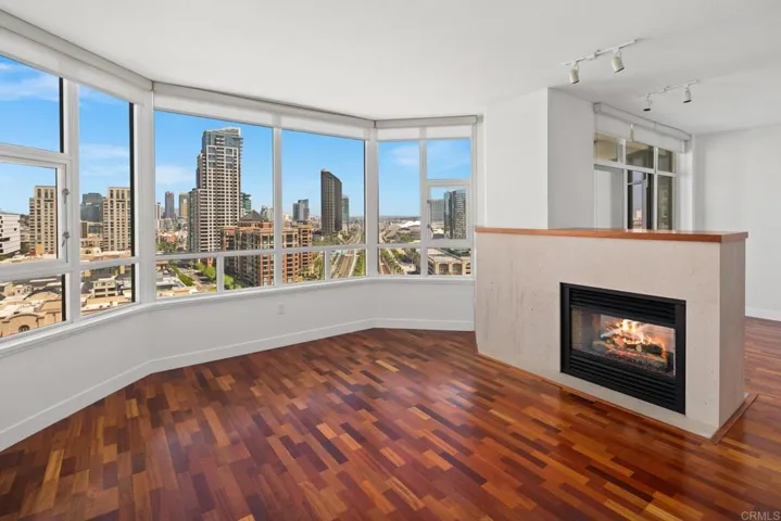 700 W Harbor Drive 1602, San Diego, California 92101