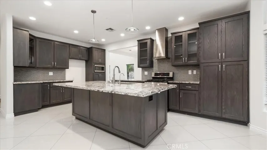 10502 Dolan Avenue, Downey, California 90241