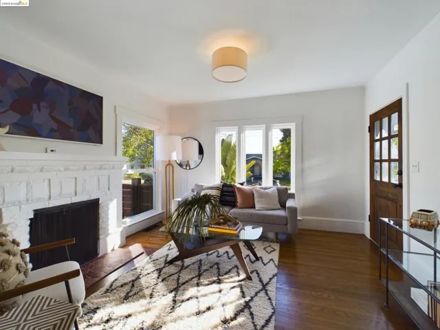 3018 Madeline Street, Oakland, California 94602