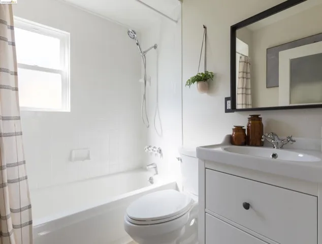 3018 Madeline Street, Oakland, California 94602