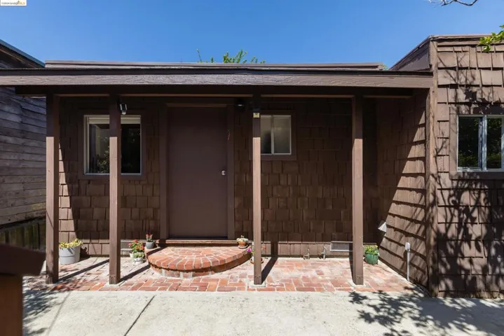 3018 Madeline Street, Oakland, California 94602
