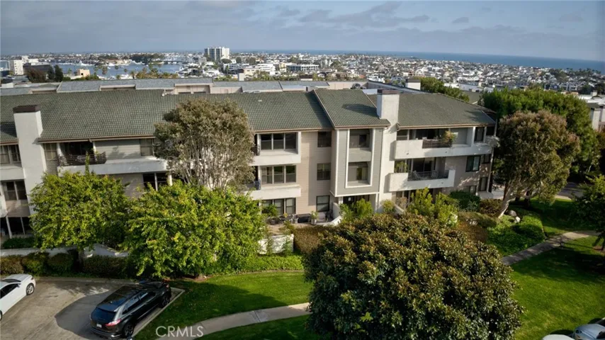 260 Cagney Lane 312, Newport Beach, California 92663
