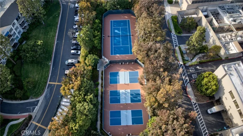 260 Cagney Lane 312, Newport Beach, California 92663