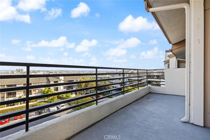 260 Cagney Lane 312, Newport Beach, California 92663
