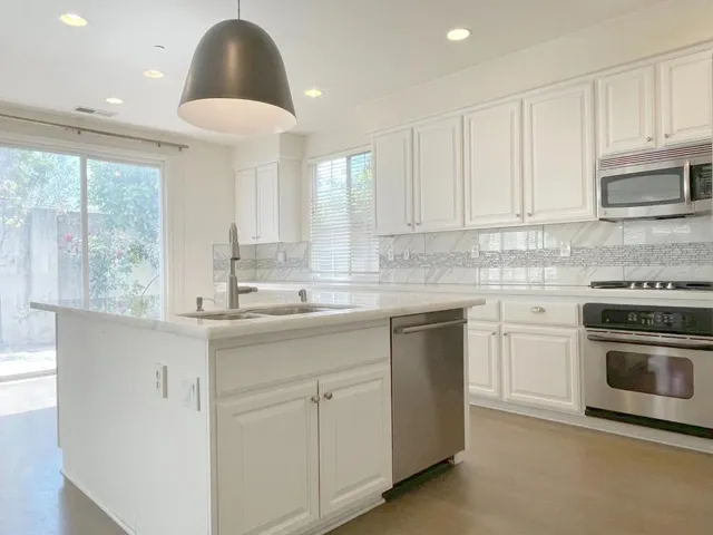 34480 Torrey Pine Lane, Union City, California 94587