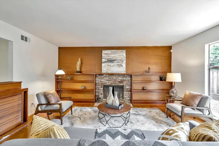 1605 Hollingsworth Drive, Mountain View, California 94040