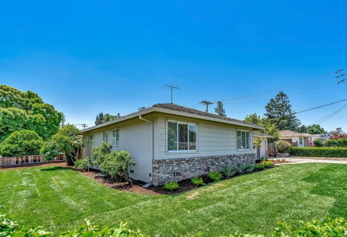 1605 Hollingsworth Drive, Mountain View, California 94040
