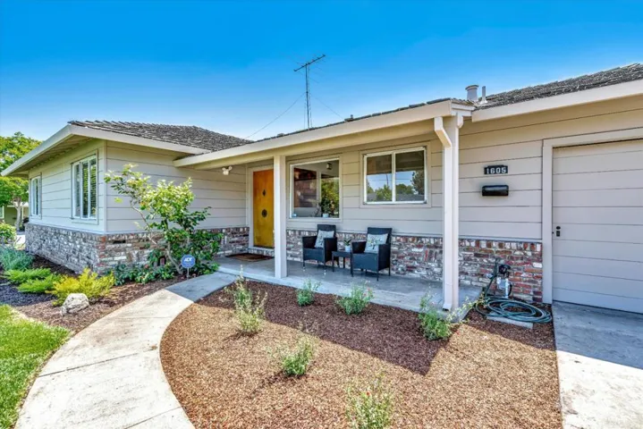 1605 Hollingsworth Drive, Mountain View, California 94040