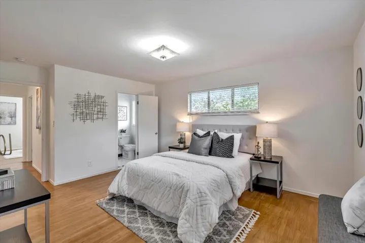 1605 Hollingsworth Drive, Mountain View, California 94040