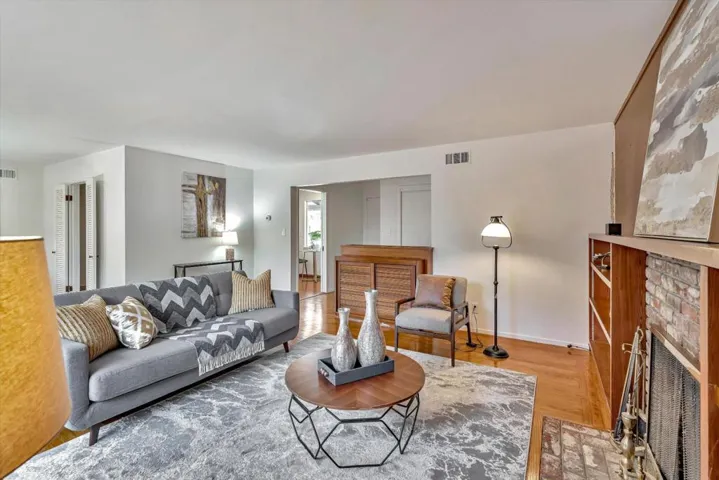 1605 Hollingsworth Drive, Mountain View, California 94040