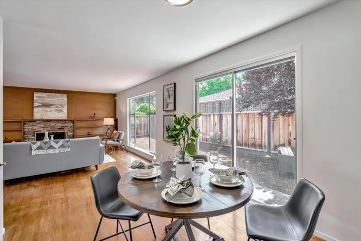 1605 Hollingsworth Drive, Mountain View, California 94040