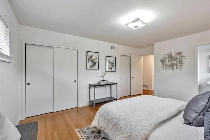 1605 Hollingsworth Drive, Mountain View, California 94040