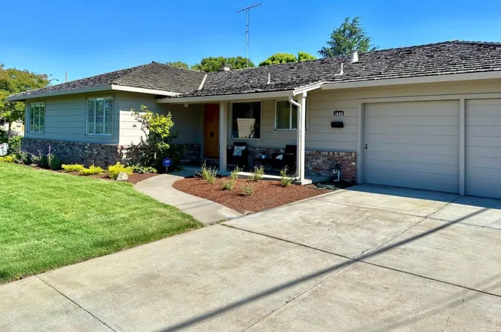 1605 Hollingsworth Drive, Mountain View, California 94040