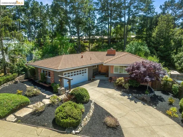 12901 Brookpark Rd, Oakland, California 94619