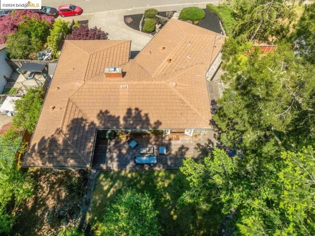 12901 Brookpark Rd, Oakland, California 94619