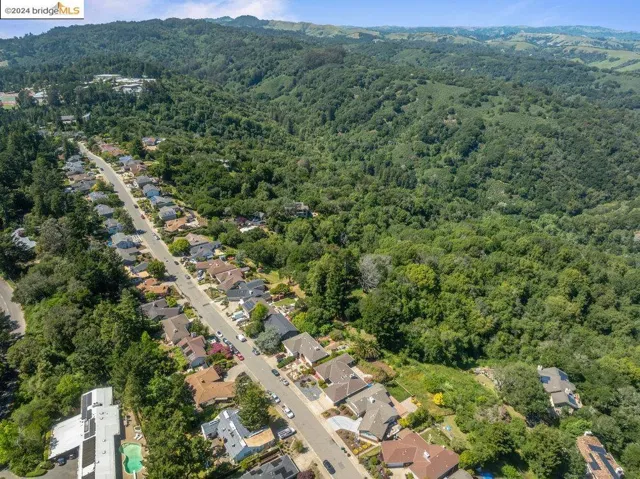 12901 Brookpark Rd, Oakland, California 94619