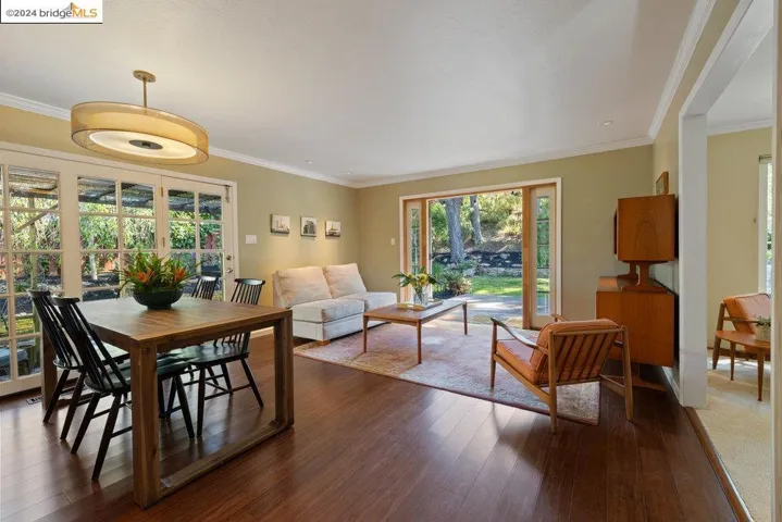 12901 Brookpark Rd, Oakland, California 94619