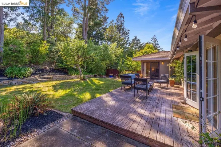 12901 Brookpark Rd, Oakland, California 94619