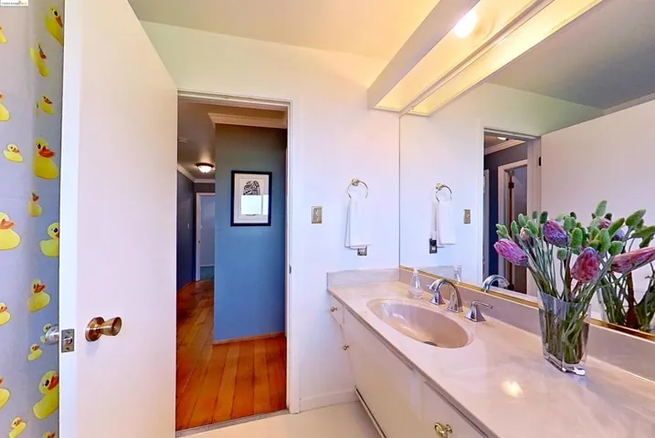 12901 Brookpark Rd, Oakland, California 94619