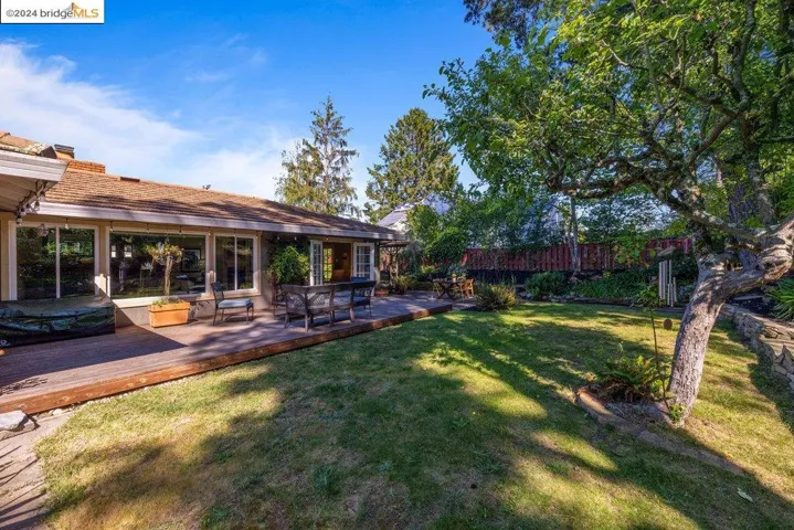 12901 Brookpark Rd, Oakland, California 94619