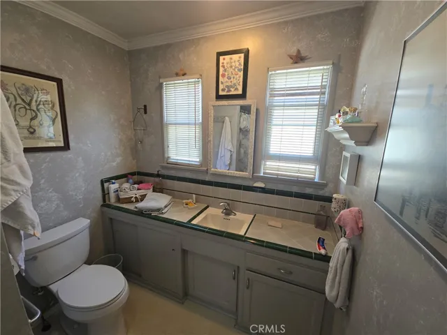 1950 Springfield Avenue, Hermosa Beach, California 90254