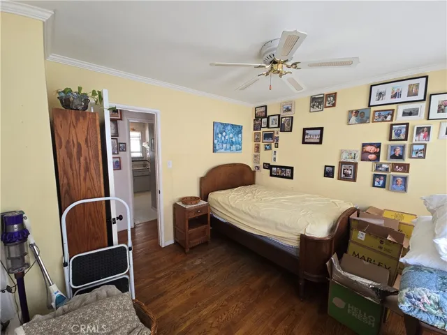 1950 Springfield Avenue, Hermosa Beach, California 90254