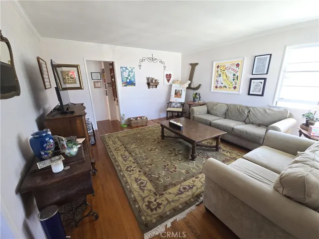 1950 Springfield Avenue, Hermosa Beach, California 90254