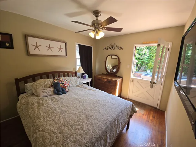 1950 Springfield Avenue, Hermosa Beach, California 90254