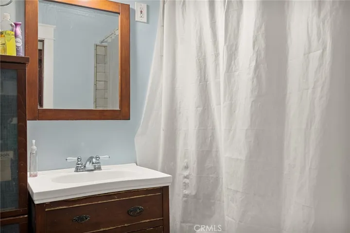 2nd Bathroom Downstairs (Bathroom #4)