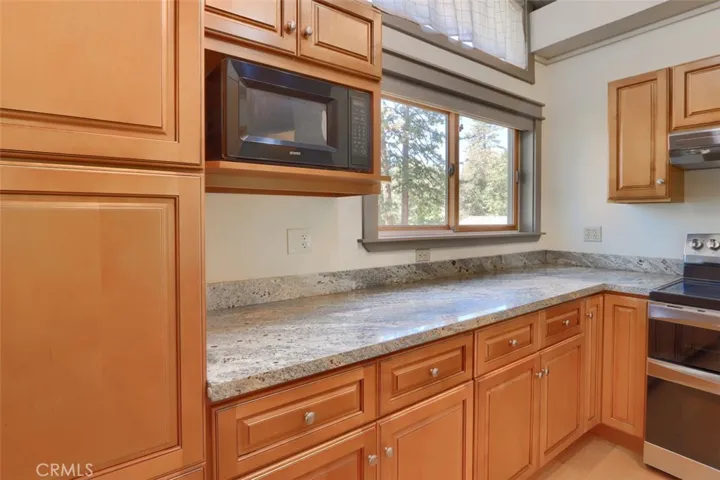 5987 Pine Top Drive, Mariposa, California 95338