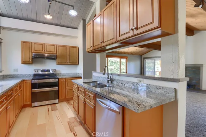 5987 Pine Top Drive, Mariposa, California 95338