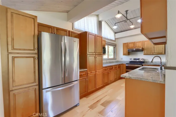 5987 Pine Top Drive, Mariposa, California 95338