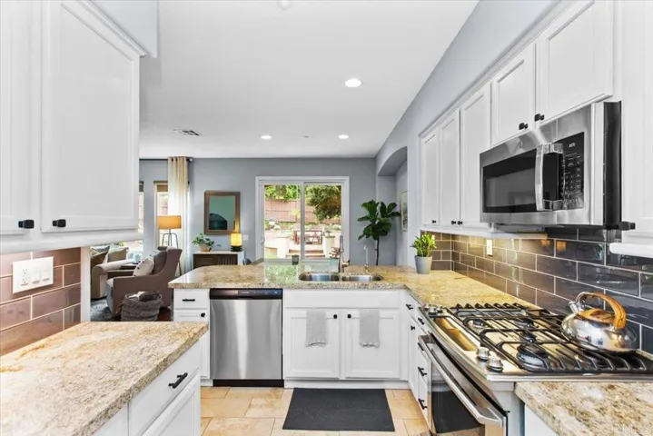 1178 Highbluff Avenue, San Marcos, California 92078