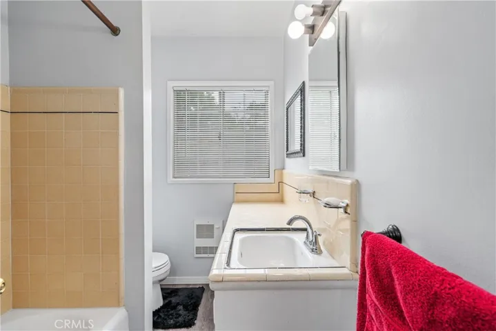 Unit 1 - 2 Bedroom & 1 & 3/4 Bathroom/Full Bathroom