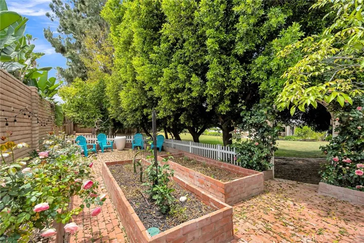 6216 Appian Way, Riverside, California 92506