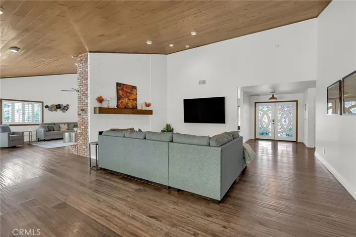 6216 Appian Way, Riverside, California 92506
