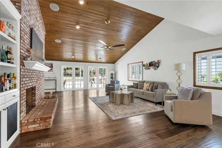 6216 Appian Way, Riverside, California 92506