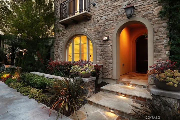 24 Shadybend, Irvine, California 92602