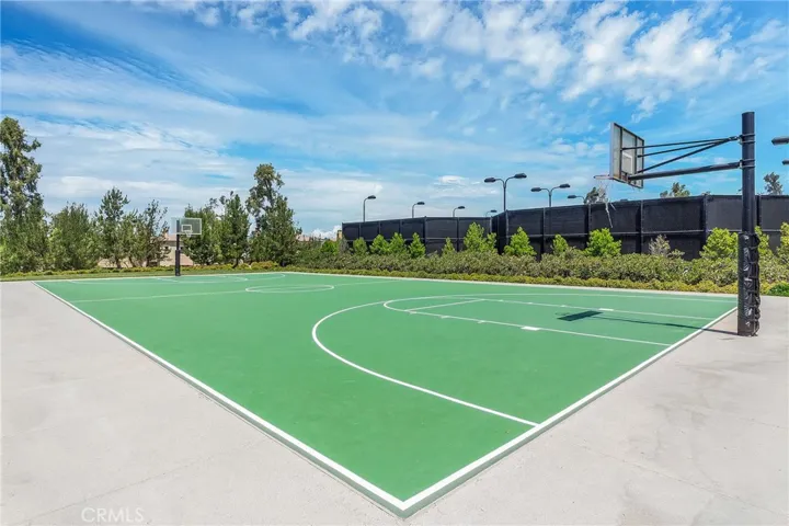 24 Shadybend, Irvine, California 92602