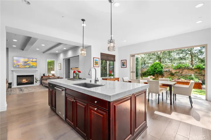 24 Shadybend, Irvine, California 92602