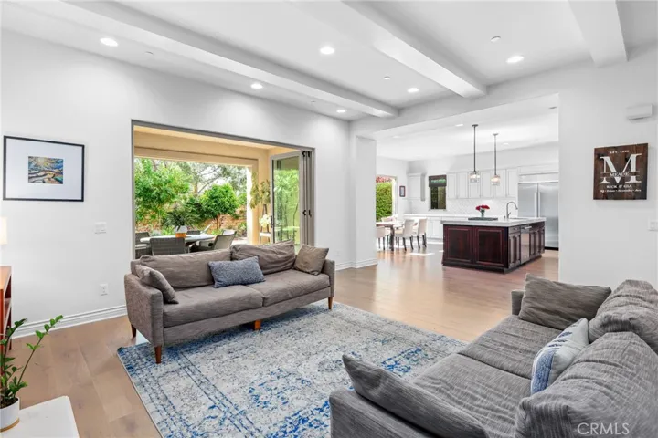 24 Shadybend, Irvine, California 92602